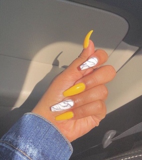nail ideas, marble and dorado