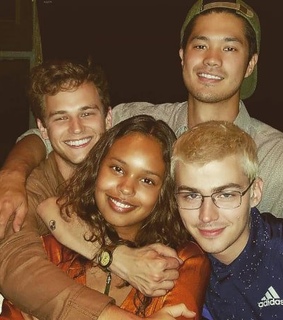 actor, serie and zach dempsey