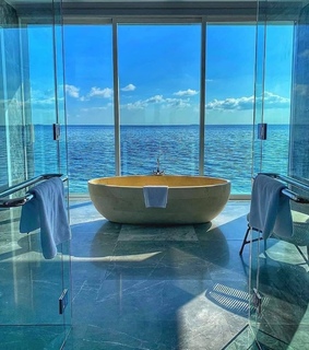 nails, body and cute beach