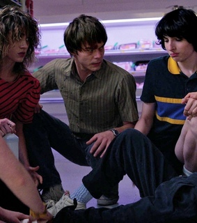 stranger things, el hopper and tv shows