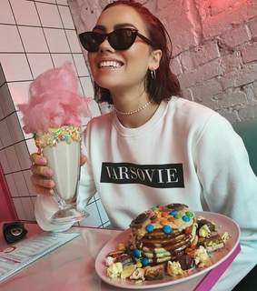 drink, style and shake