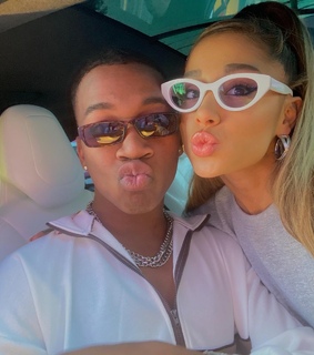 ariana grande and fan