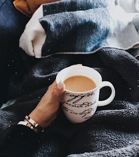 quote, relax and nails