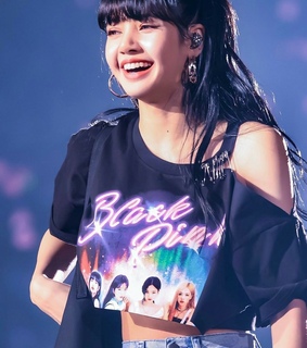 jennie, park chaeyoung and Lalisa Manoban