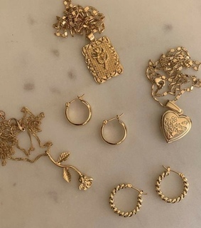 girls, fashion and gold