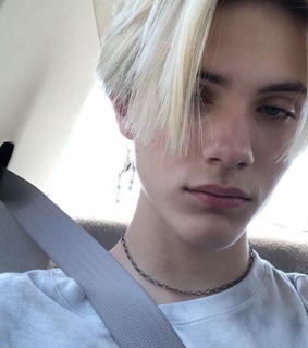 alternative, edgy and noen