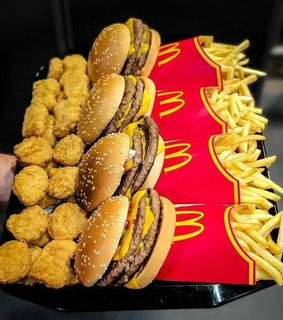 food, comidas and hamburguesa