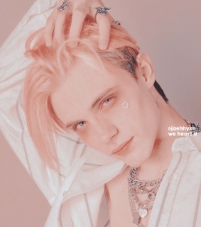 peach, noen and light