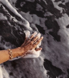 accessories, chill and holiday