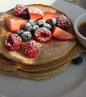 pancakes, pancake and berries