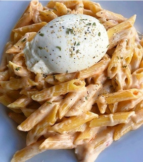 pasta, biglove and mozarella