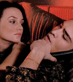 bed, leighton meester and ed westwick