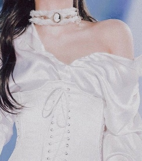 collarbones, archive and kpop