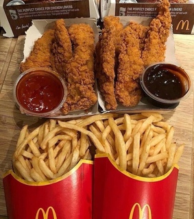 chicken tenders, ketchup and food porn