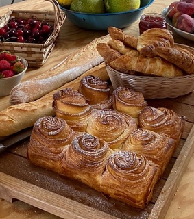 baguette, brunch and brioche