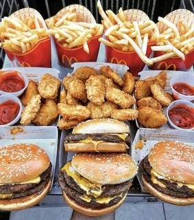 food, love and burger