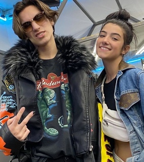 charli damelio, chase and chase hudson