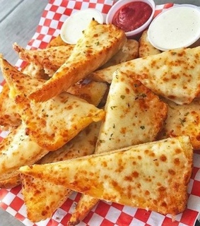 mozarella, ketchup and photography