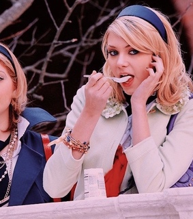 gossip girl, jenny humphrey and iconic