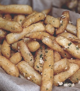 frites, chicken and dinner