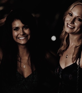 college, friendship and vampire diaries