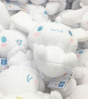 blue and white, sanrio and blue