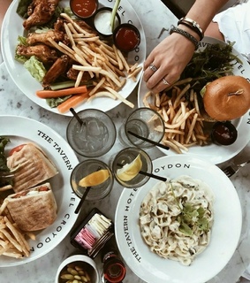 french fries, delicious and sanduiche