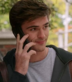 elle evans, noah flynn and joey king