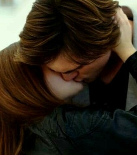 joey king, noah and elle