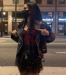 icons, outfits and edgy