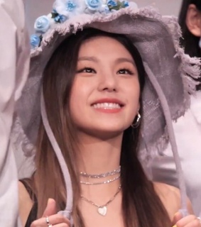 lq icon, girls and yuna