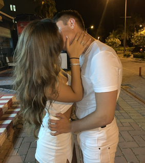 kissing, love and goals