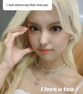 kpop, nancy and jooe