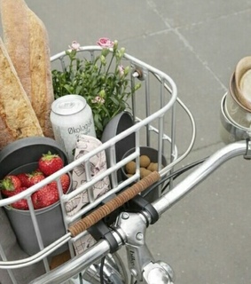 food, shopping and baguette