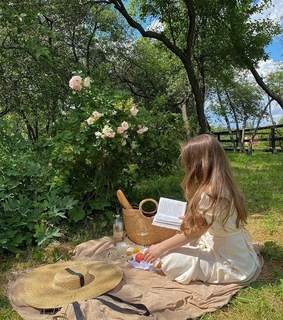 country life, cabincore and fashion