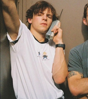 photo shoot, elevator and ross lynch