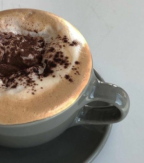 food, chic and cream