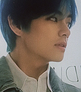 tete, bts v and side profile