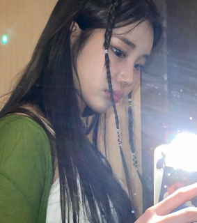 ahin, momoland and hyebin