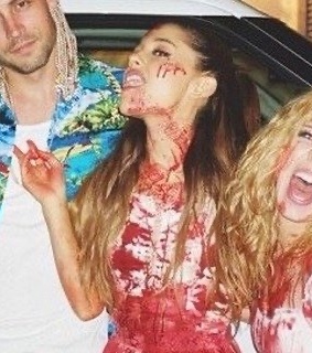 ari, halloween and quality