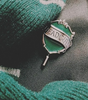 green, aesthetic and head