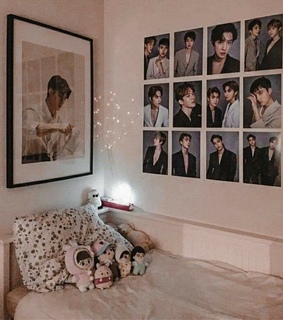 merchandise, fan and room