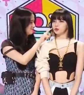 lq, jisoo lq and jisoo