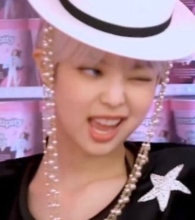 jennie, jenniekim and chanel