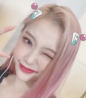 anime, pink hair and icons