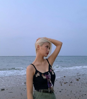 momoland, lee ahin and ahin