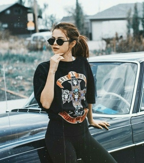 selena gomez and singer