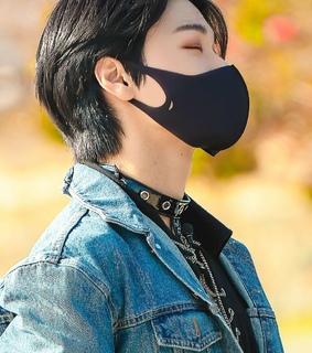 choi san, ateez and black hair