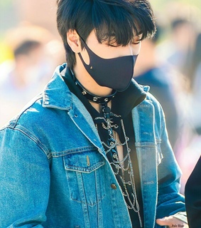 ateez, black hair and choi san