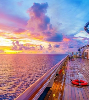 colours, sky and ship